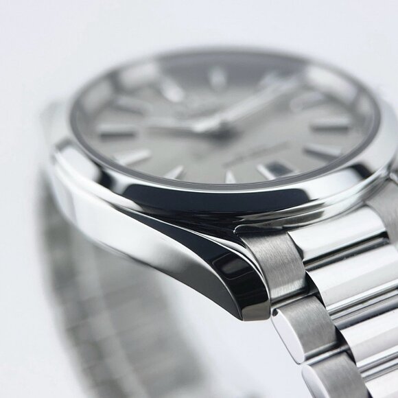 Omega Seamaster Steel Brown Dial 38mm Automatic Mens Watch 220.10.38.20.09.001 - Picture 4 of 9